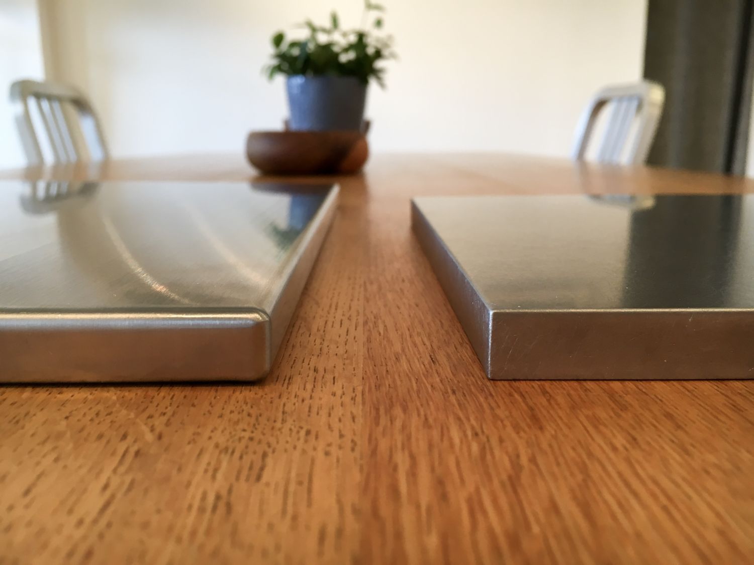 ステンレス天板のディテール。｜ブログ｜株式会社Basis 