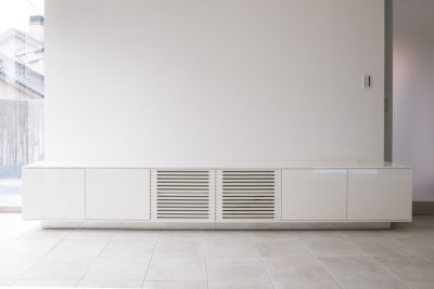 白鏡面塗装の家具。 | オーダー家具